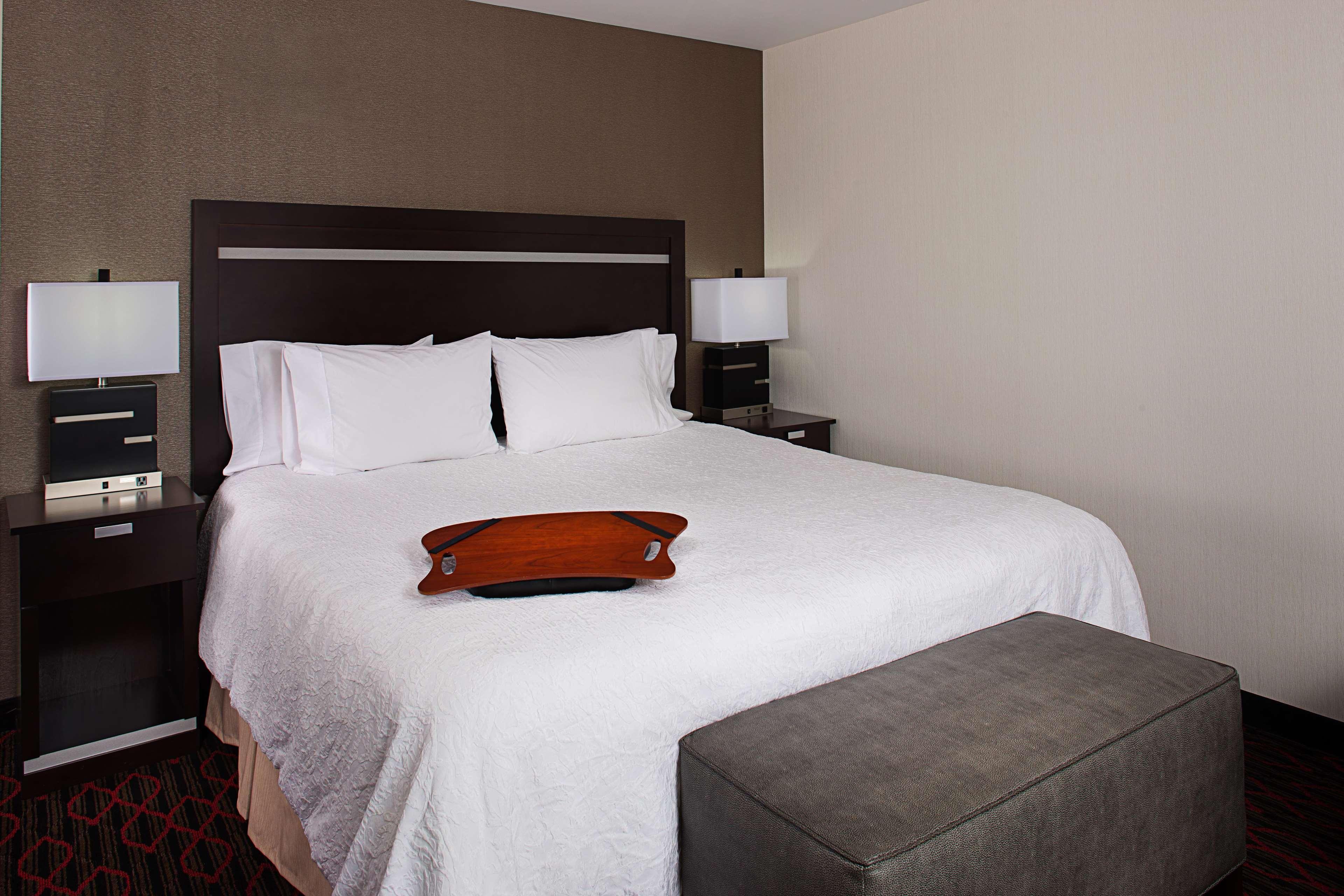 Hampton Inn Portland Downtown Waterfront Bagian luar foto