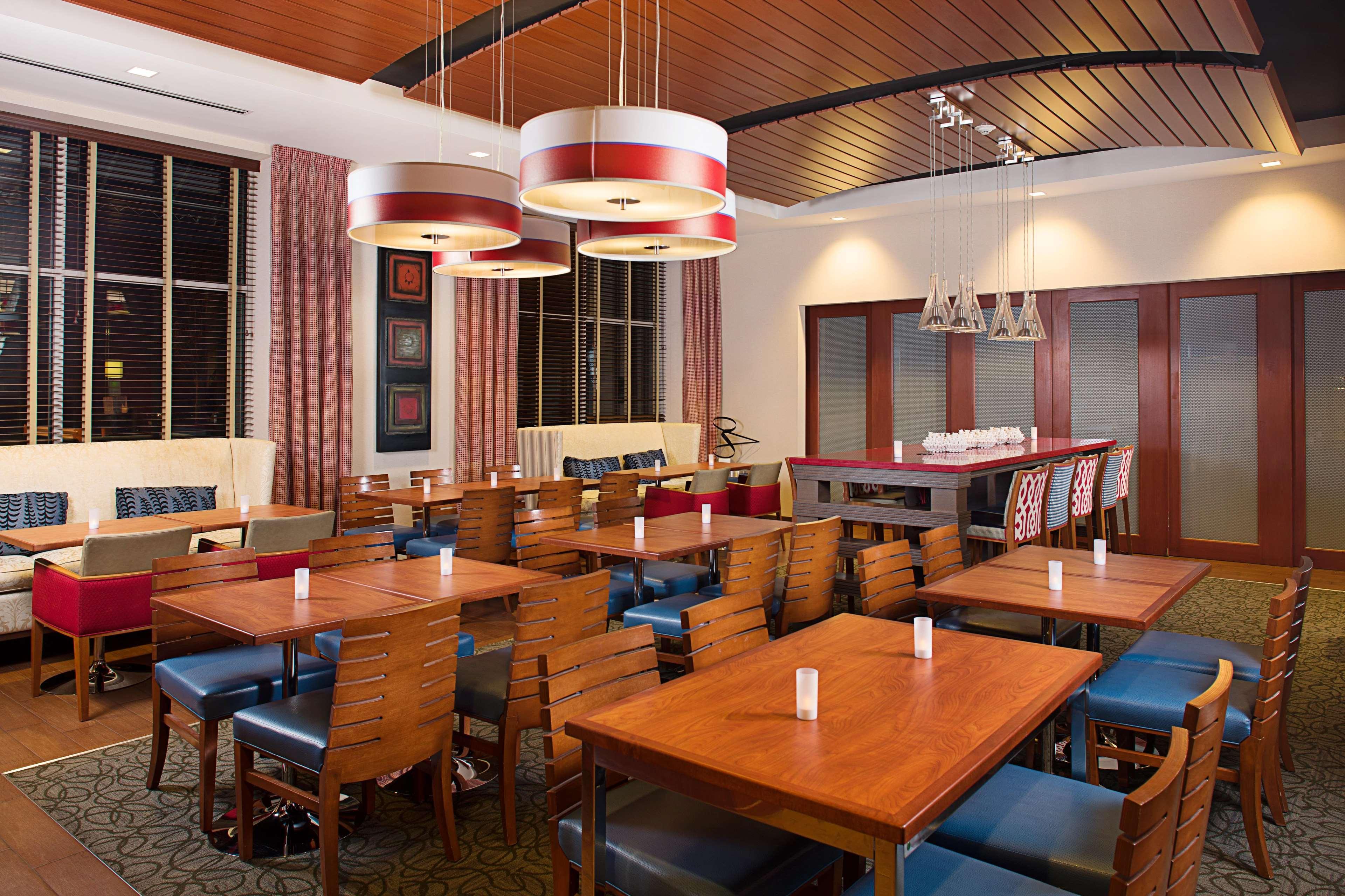 Hampton Inn Portland Downtown Waterfront Bagian luar foto