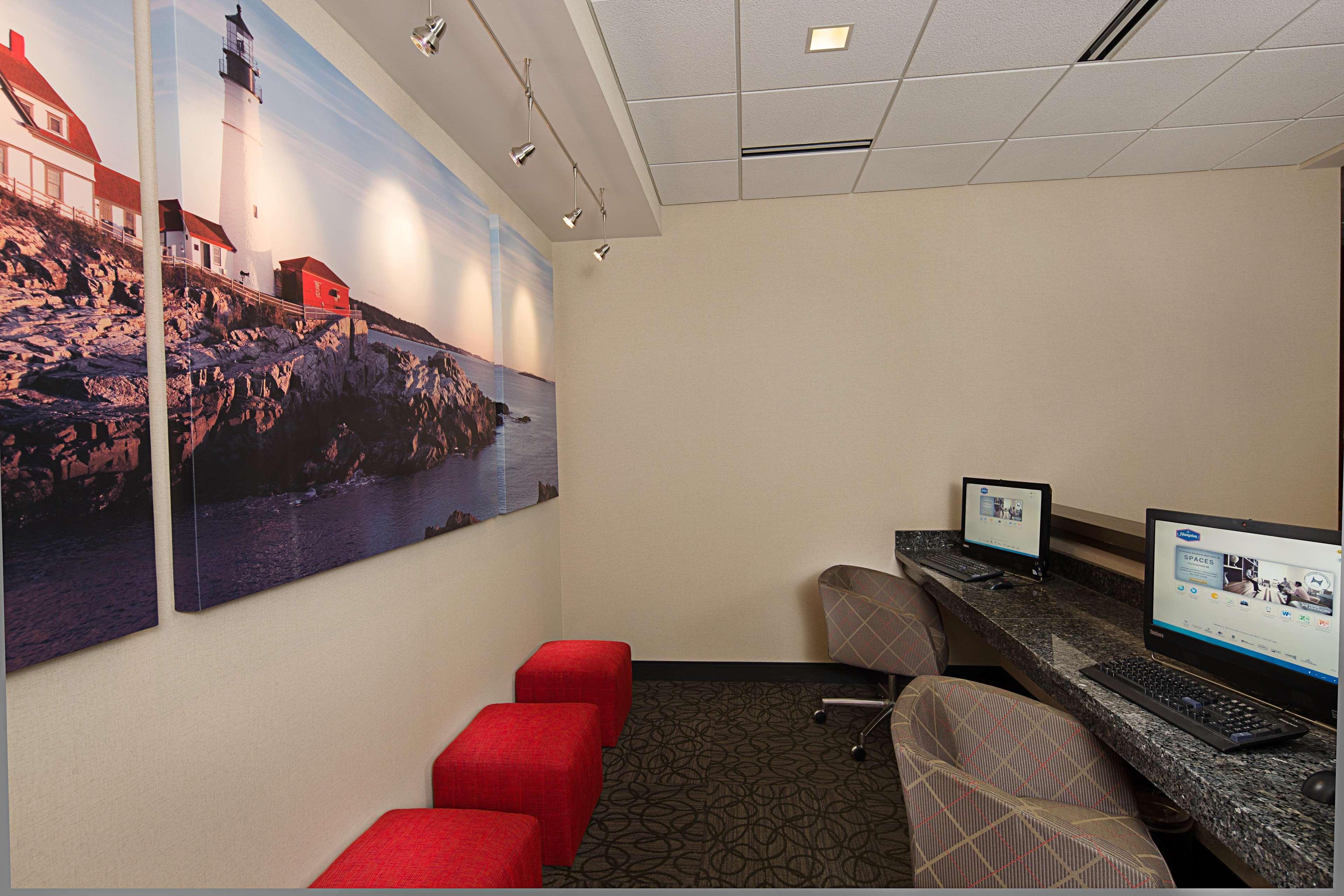 Hampton Inn Portland Downtown Waterfront Bagian luar foto