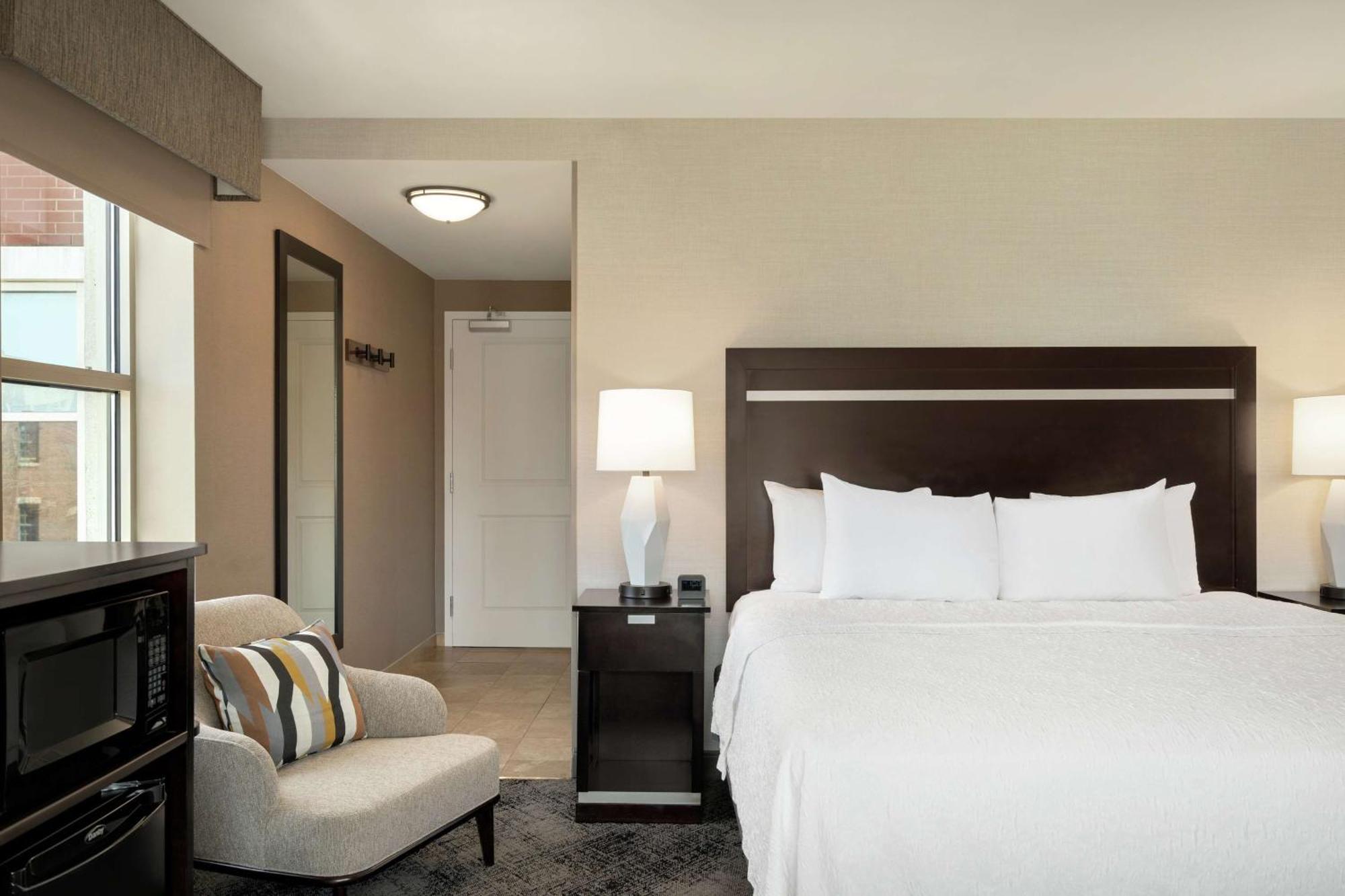Hampton Inn Portland Downtown Waterfront Bagian luar foto