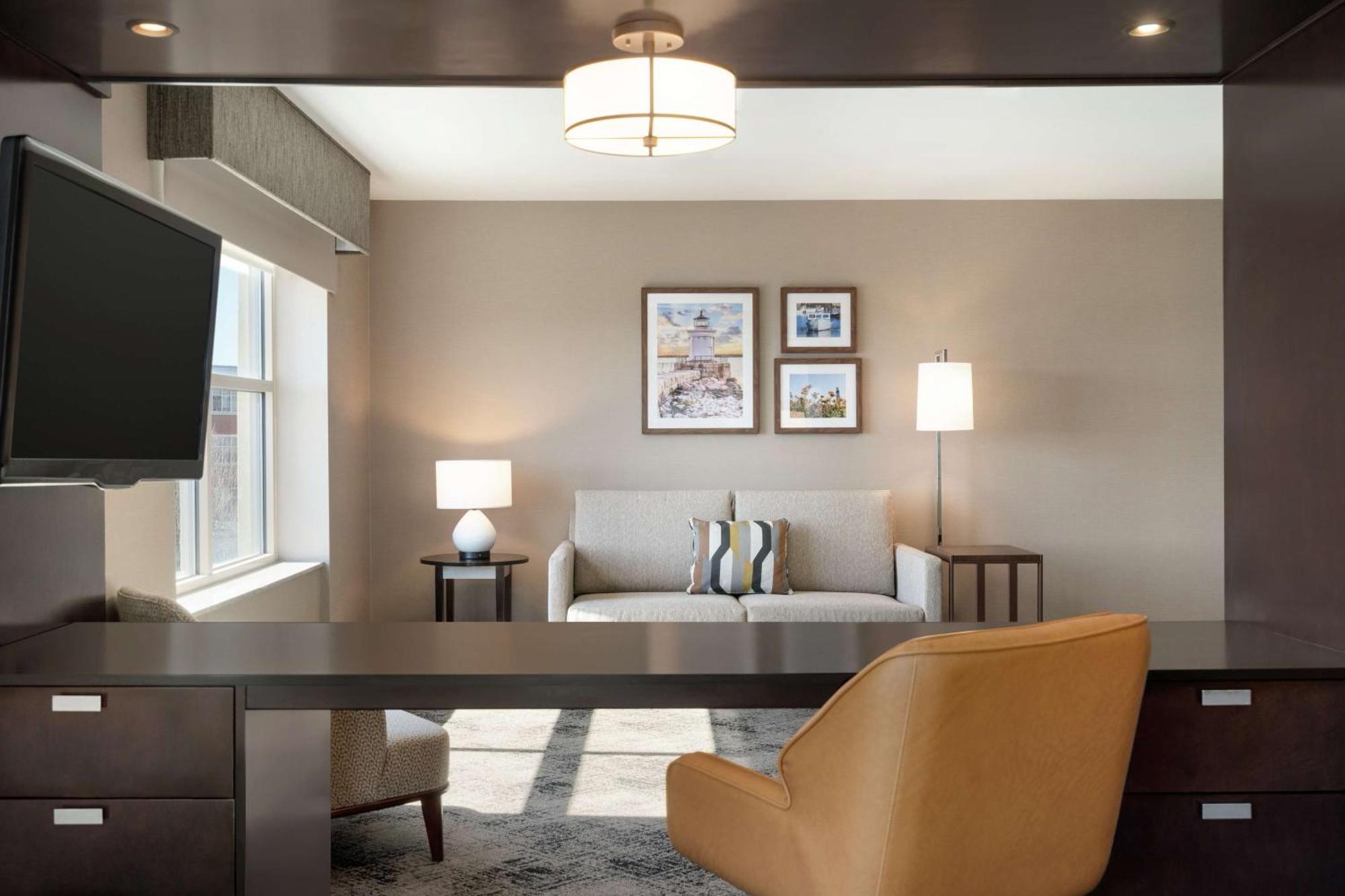 Hampton Inn Portland Downtown Waterfront Bagian luar foto
