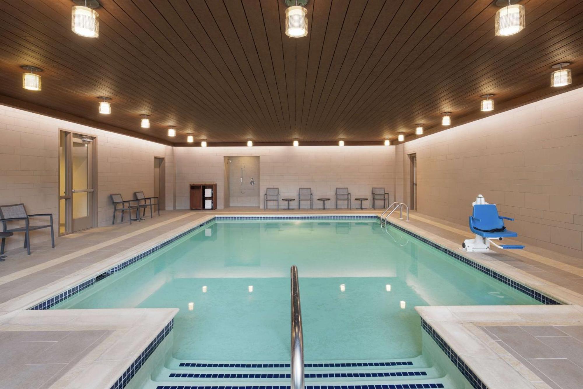Hampton Inn Portland Downtown Waterfront Bagian luar foto